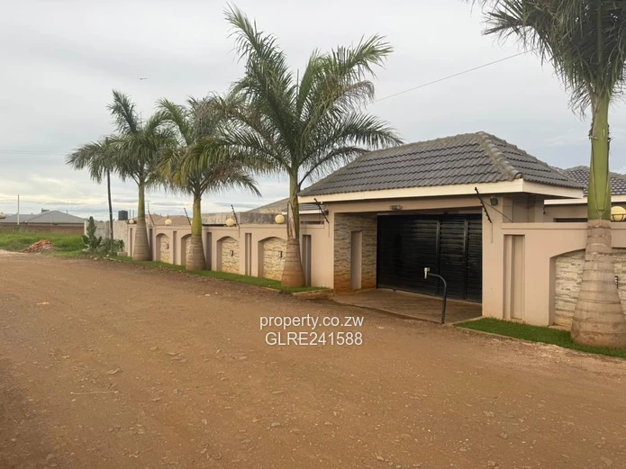 *_Westgate Sandton 5 Bedroomed House For Sale