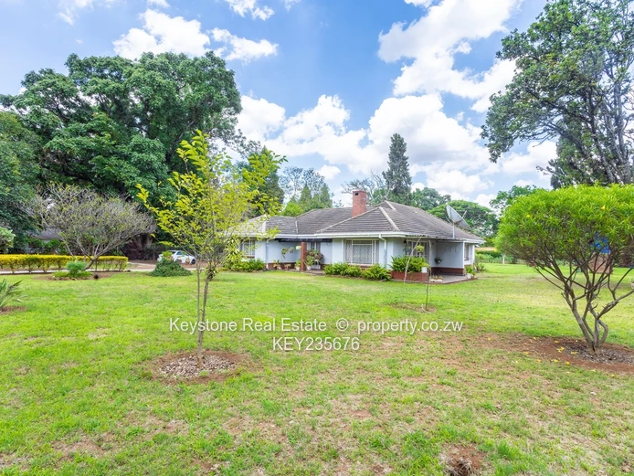 4 Bedroom House For Sale in Marlborough (Sole Mandate)