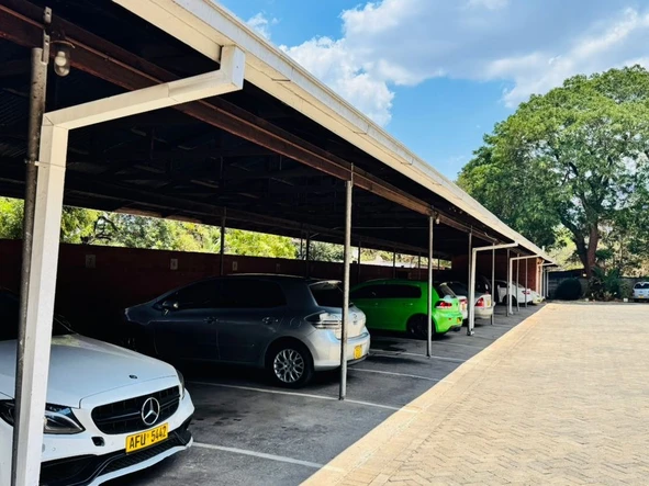 2 Bedroom Flat & Apartment