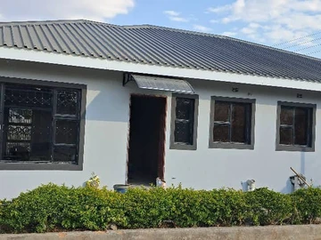 3 Bedroom Flat & Apartment