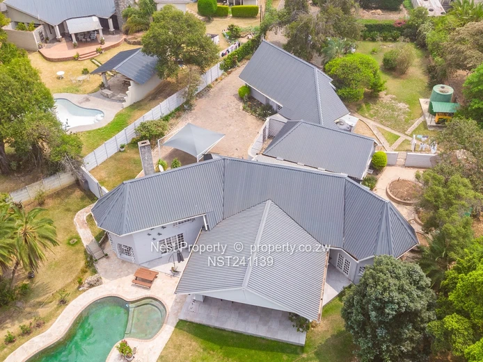 Location – Elegant Family home with water!