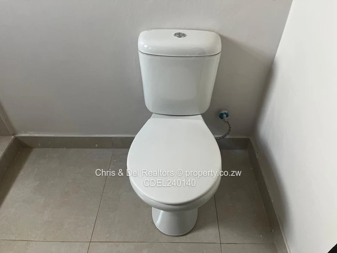 Modern 4 Bedroomed House on Corner Stand