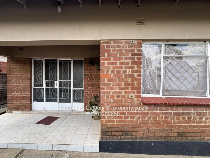 House to rent in Glen View 3