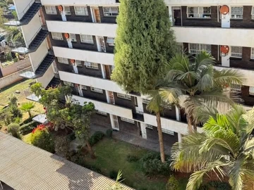 2 Bedroom Flat & Apartment