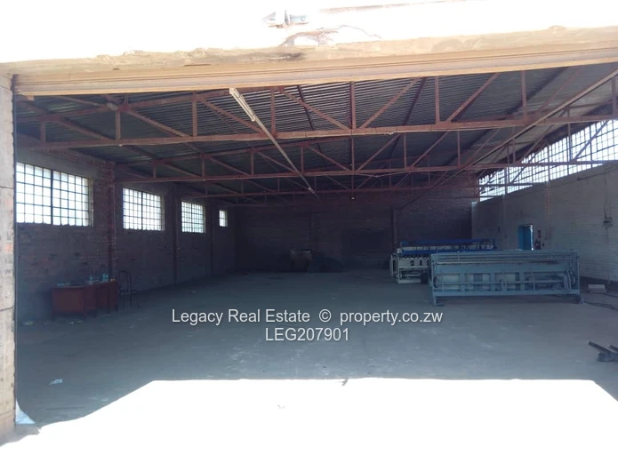 Warehouse to let in Tynwald Industrial Area