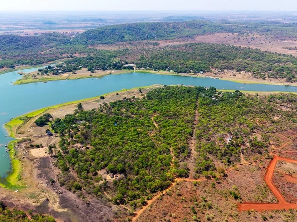 Commercial & Industrial Land