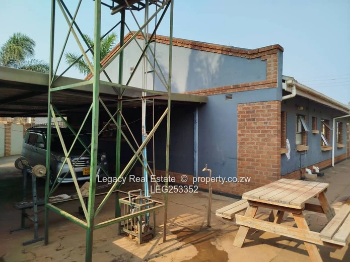 Exceptionally Finished and Palm-lined 4-Bed Bloomingdale Home with Borehole (Sole Mandate)