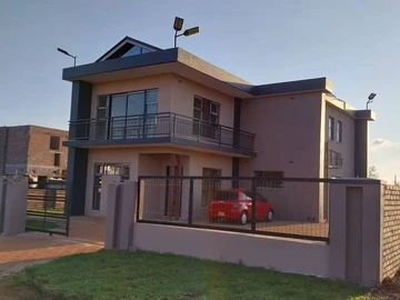 Stunning Double-Storey Home in Nyeredzi Ridge, Harare North!