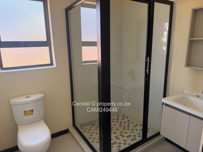 Arlington 4-Bed Townhouse Complex - Solar & 24hr Security