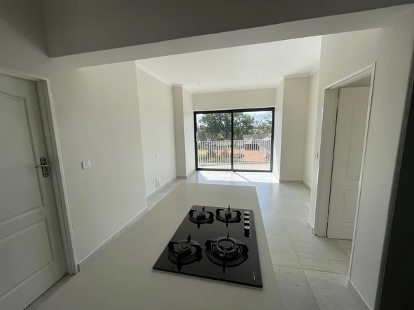 2 Bedroom Flat & Apartment