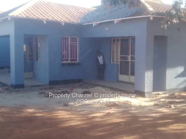  5 Bedroomed  House for sale in Hatcliffe !!!!