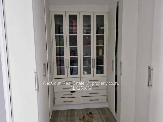 Modern And Spacious Home In Sandton!!!