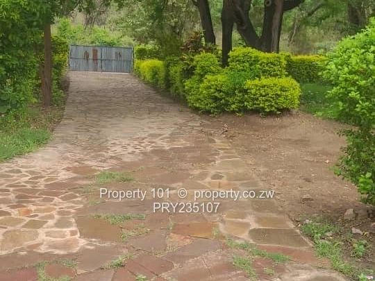 Kariba-Baobab Ridge Gem~ invest in Tranquility 