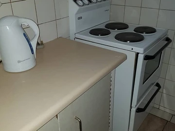 2 Bedroom Flat & Apartment