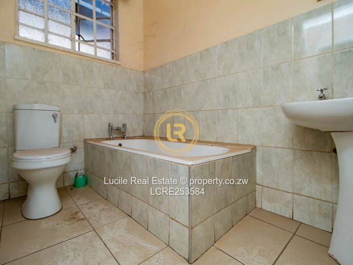 Prime Commercial Property For Rental – Samora Machel & Fife