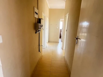 3 Bedroom Flat & Apartment