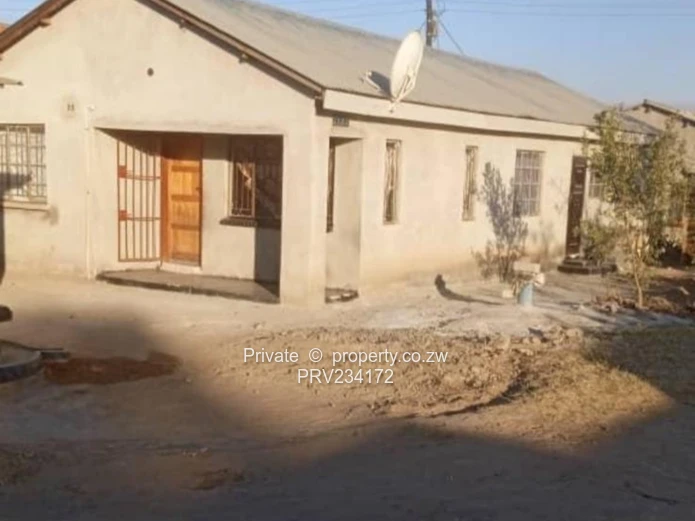 House for sale Chitungwiza 