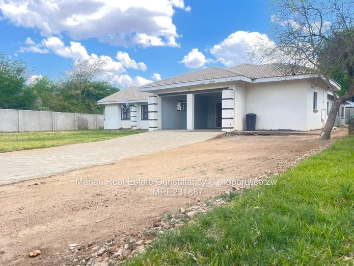 5 Bedroom House,Selbourne Brooke FOR RENT