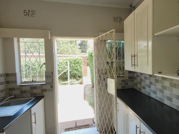 2 Bedroom Garden Flat