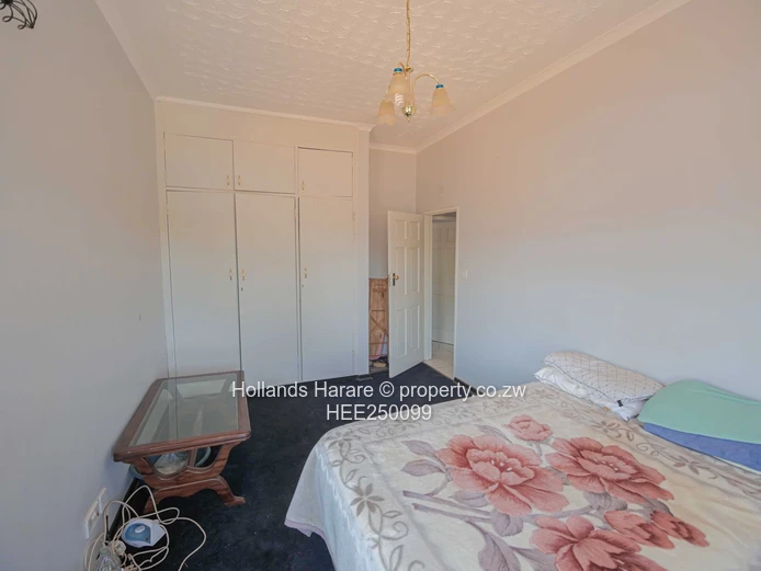 Neat property in Helensvale 