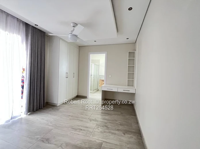 3 bed townhouse in Greendale