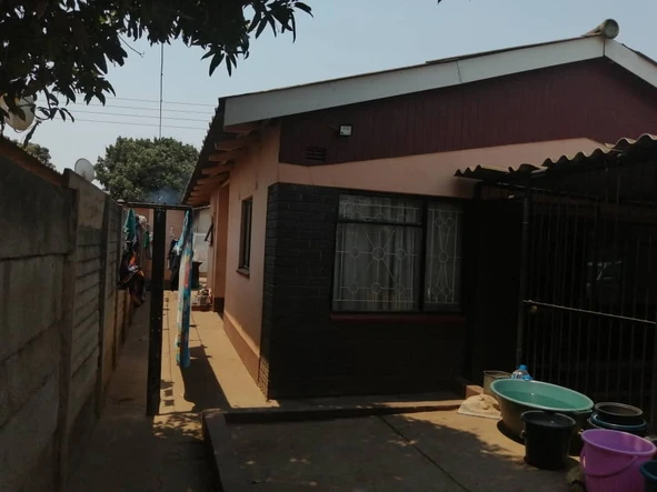 5 Bedroom House