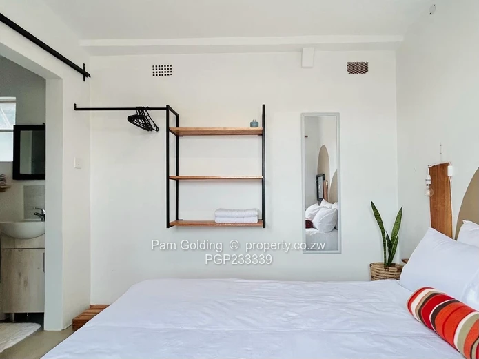 Charming Bedsitter Available In Pamona (Sole Mandate)