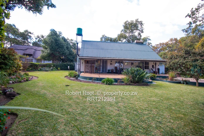 Lakeside Oasis – Ideal Family Home (Sole Mandate)