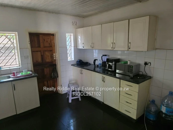 Bloomingdale solid 3 beds house for sale