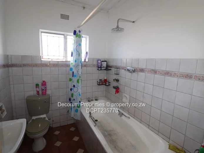 Spacious 6-Bedroom Double- storey Home For Sale in Gunhill