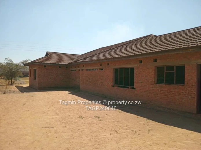 House forsale Charlotte Brooke harare 
