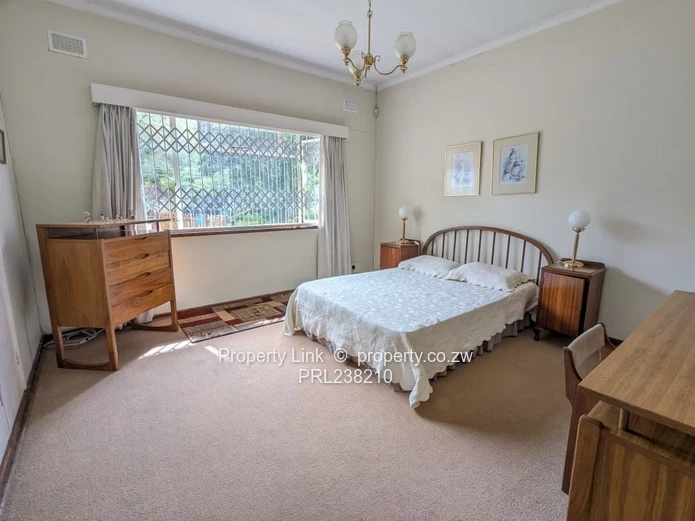 Spacious Family Home With Self-Contained Cottage