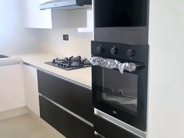 3 Bedroom Flat & Apartment