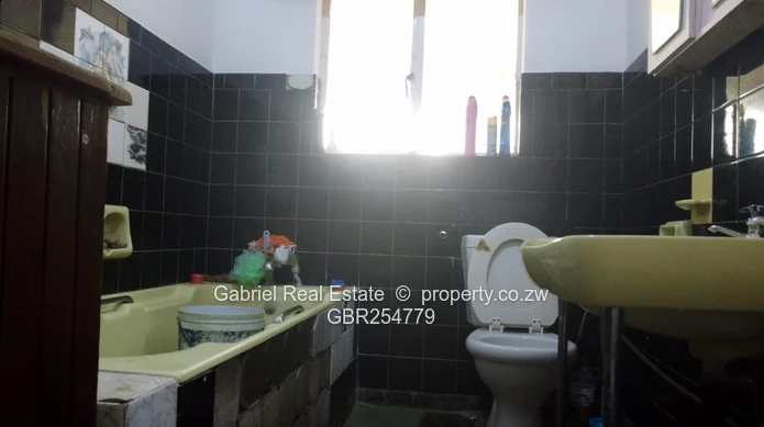  Grand 5-Bed double storey house near CBD.