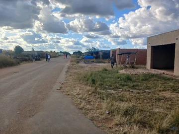 Commercial & Industrial Land