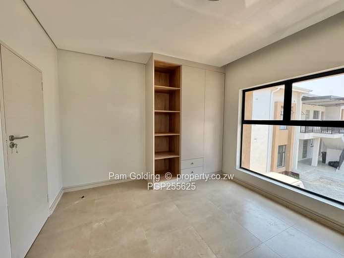 Modern 3 Bedroom Apartment - Highlands 