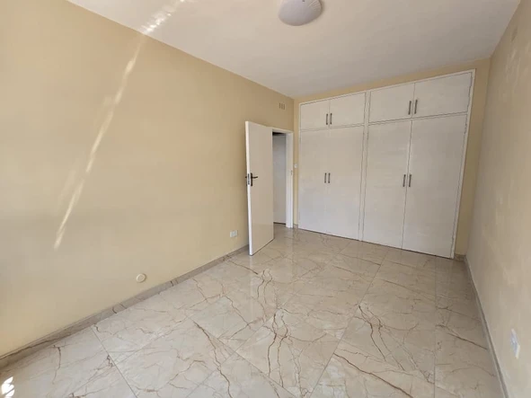 3 Bedroom Flat & Apartment