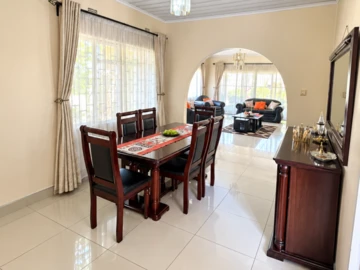 7 Bedroom House