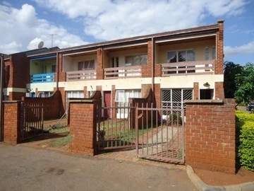 Duplex Garden Flat Available 1St May