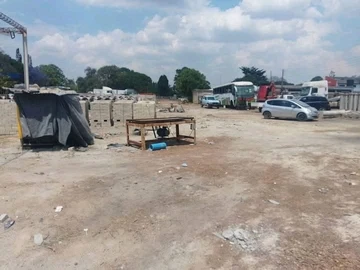 Commercial & Industrial Land