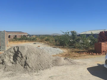 Stands & Residential Land