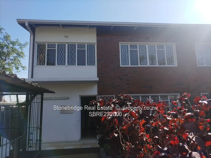 Commercial Duplex to rent in Bradfield