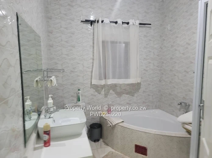 2 Bedroom Apartment To Let In Borrowdale