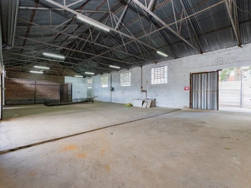 Warehouse & Factory