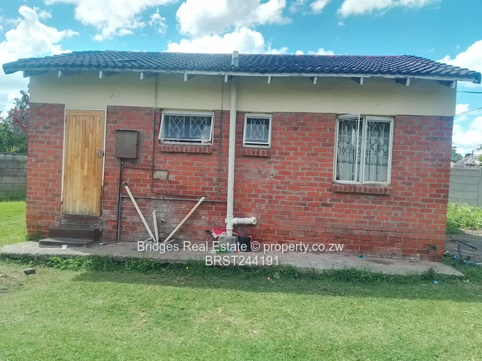 Nice and Neat Starter Home (Sole Mandate)