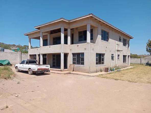 6 Bedroom House