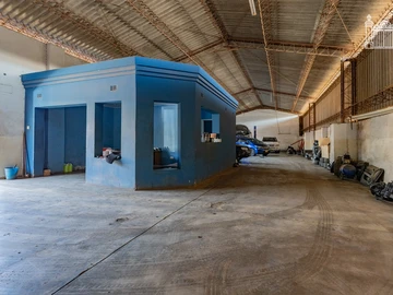Warehouse & Factory