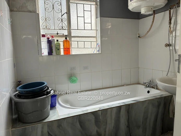 Stylish and convenient 3-bedroom apartment in the heart of the Avenues