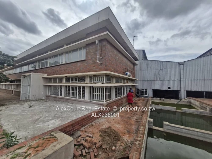 Smart Investment, Premium Location Commercial Property