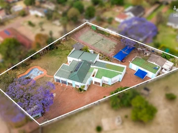 10 Bedroom House